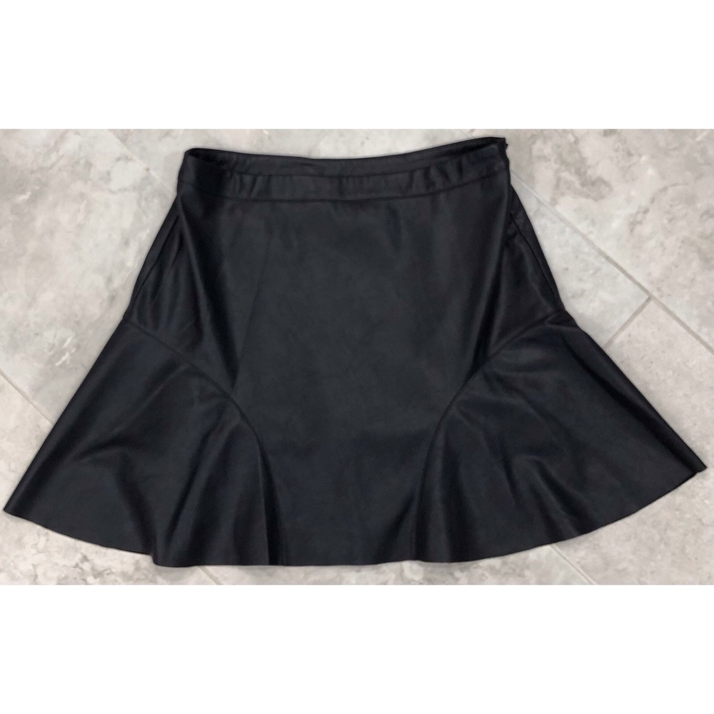 Tuckernuck Black Faux Leather A-Line Skater Mini Skirt Women's XL Vegan Preppy - Picture 2 of 8